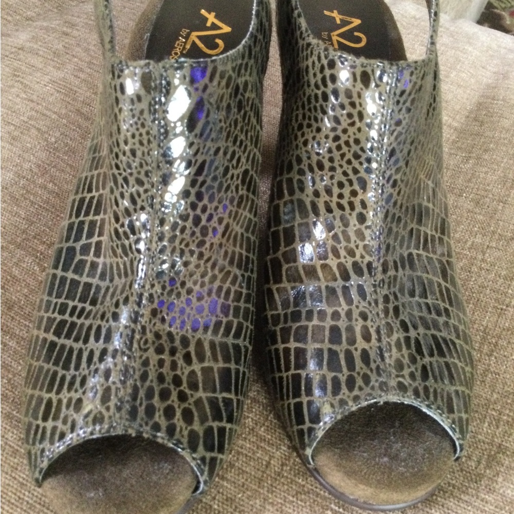 A2 By Aerosoles Slingback peep toe with Crocodile Texture